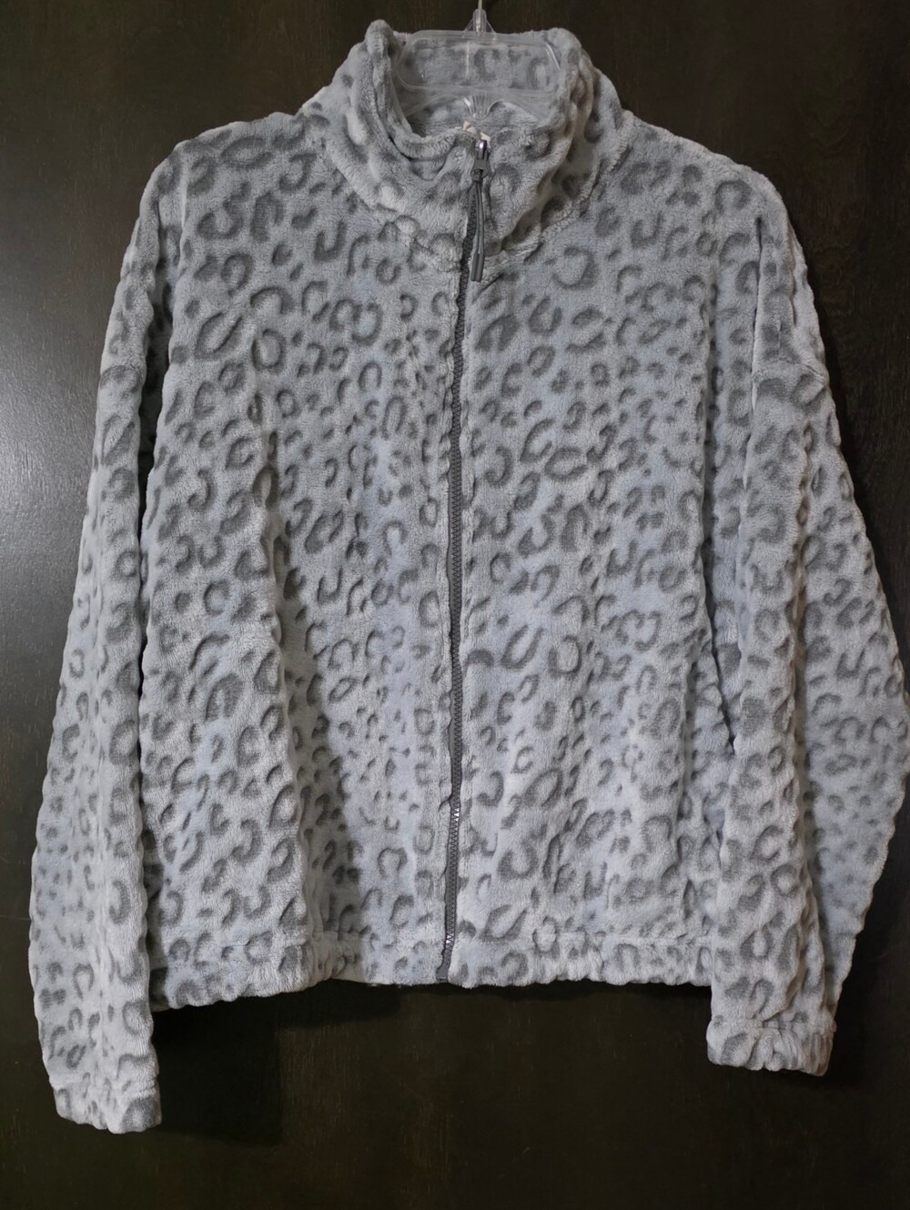 💢4For$20 Olive & Oak Gray Leopard Print Teddy Jacket Cropped Full Zip Size L/XL